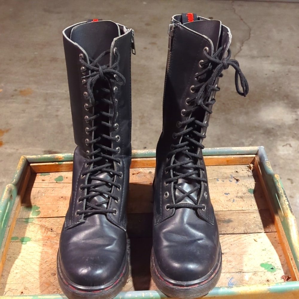 Men's Demonia boots